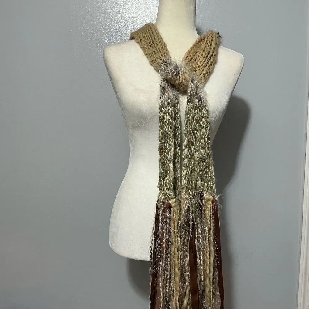 ElegantโMulticolorโKnitโScarf